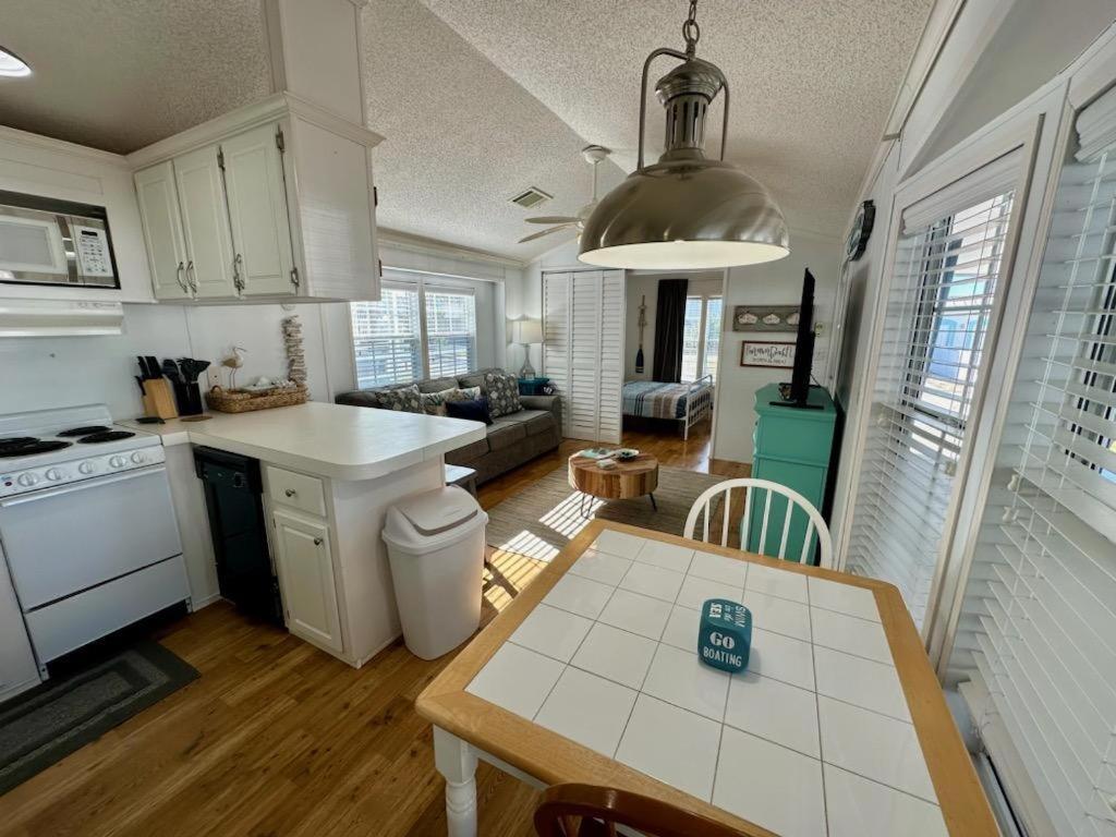 Family Friendly Beach Home Located In Beautiful Miramar Beach, Fl Destin Kültér fotó